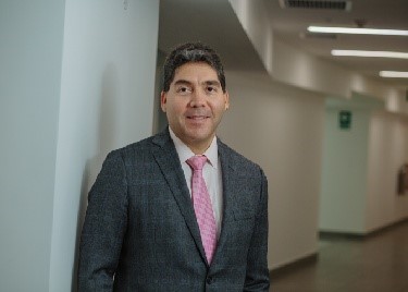 Director de la carrera de Ingeniería Civil de EPE de la UPC  - Román Arciniega