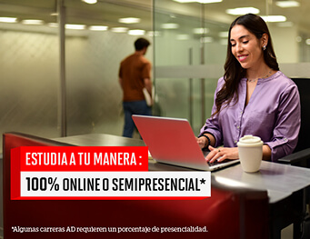 Estudiante de EPE de la UPC en una videoconferencia de trabajo